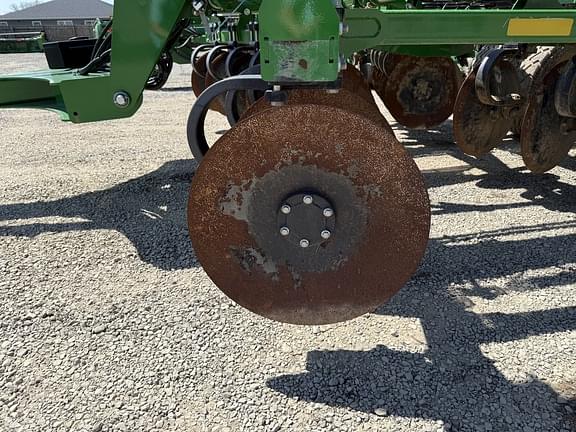 Image of John Deere 2730 equipment image 4