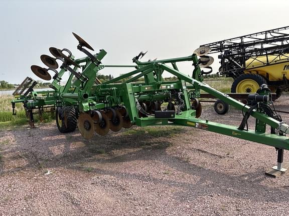 Image of John Deere 2730 equipment image 1