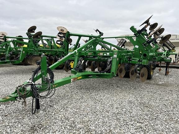 Image of John Deere 2730 equipment image 2