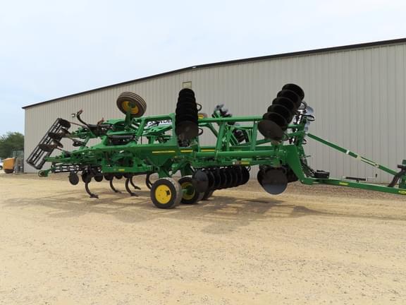 Image of John Deere 2730 Primary image