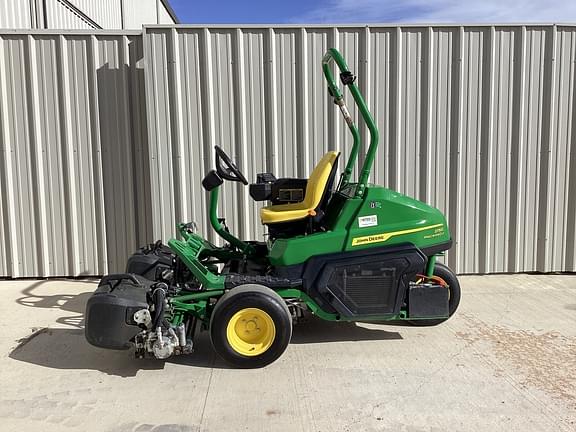 Image of John Deere 2750 Primary image