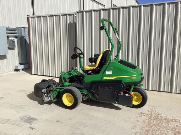Image of John Deere 2750 equipment image 3