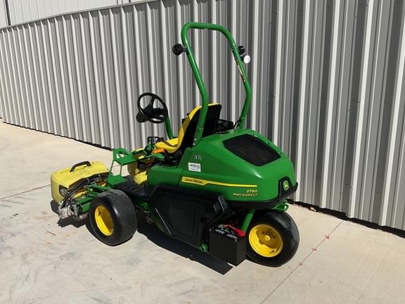 Image of John Deere 2750 equipment image 2