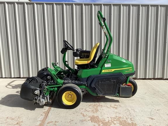 Image of John Deere 2750 Primary image