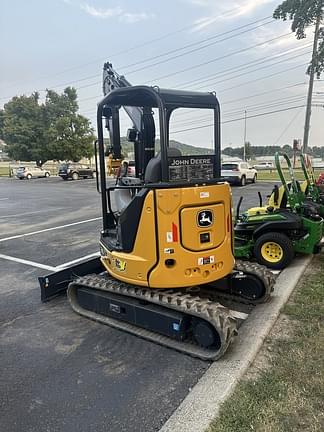 Image of John Deere 30P equipment image 4