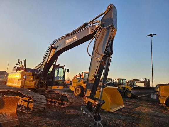 2023 John Deere 300P Equipment Image0