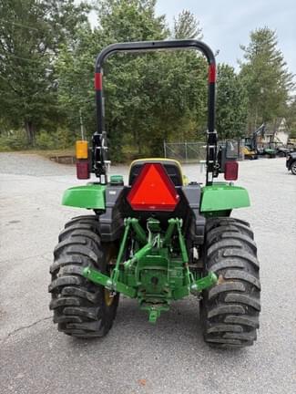 Image of John Deere 3025D equipment image 2