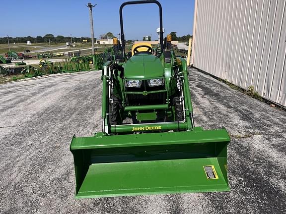 Image of John Deere 3025D equipment image 4