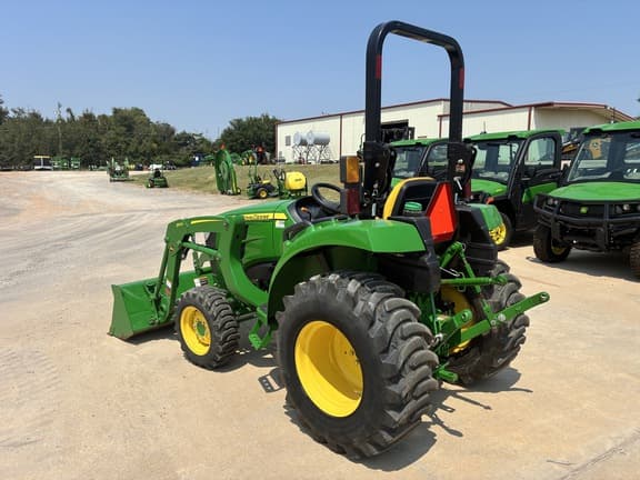 Image of John Deere 3025D equipment image 2