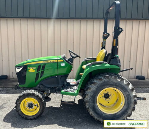 Image of John Deere 3025E equipment image 1