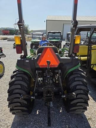 Image of John Deere 3025E equipment image 3