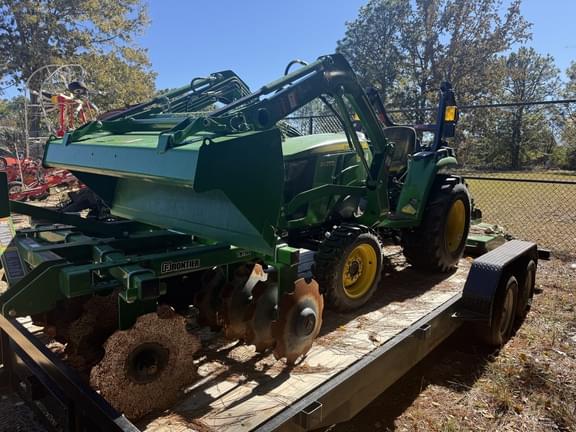 Image of John Deere 3025E Primary image