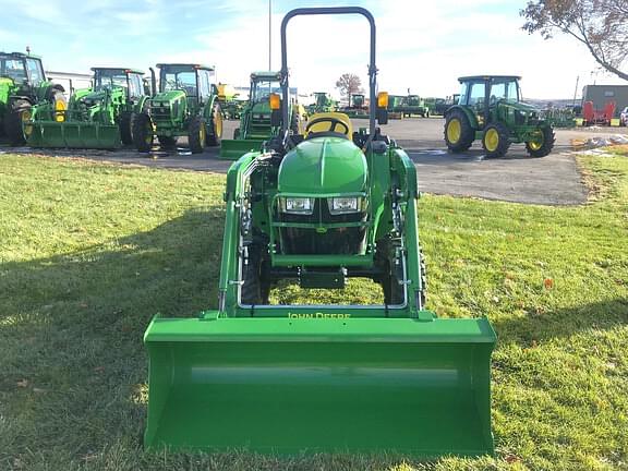 Image of John Deere 3025E equipment image 2