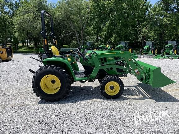 Image of John Deere 3025E equipment image 2