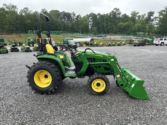 Main image John Deere 3025E