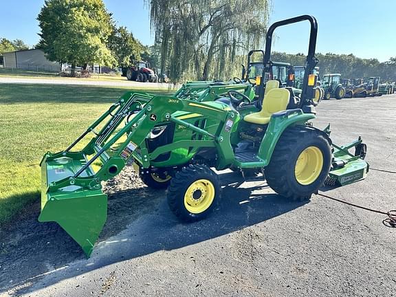 Image of John Deere 3032E equipment image 1