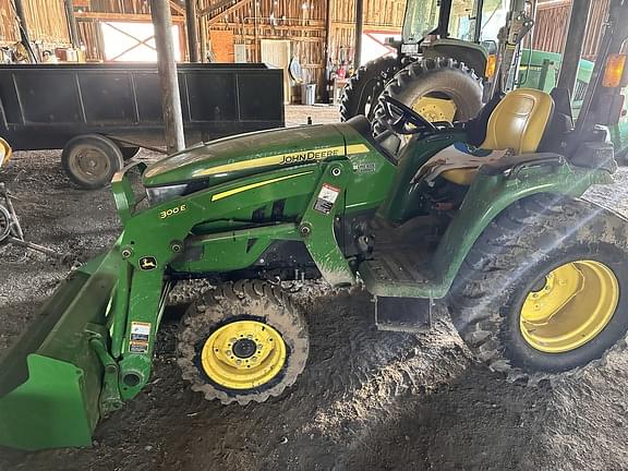 Image of John Deere 3025E equipment image 1