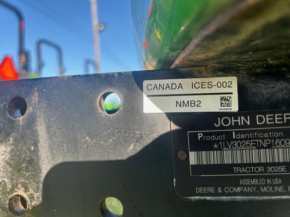 Image of John Deere 3025E equipment image 1