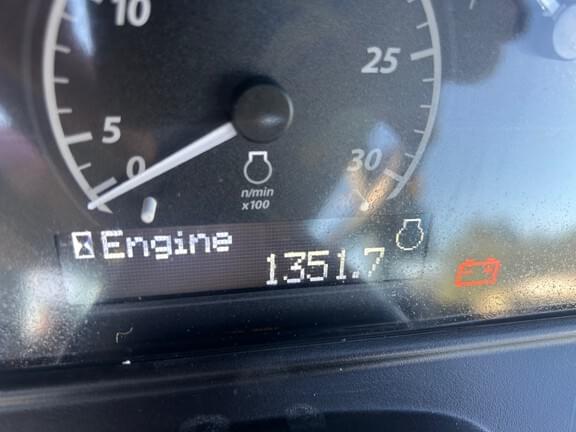 Image of John Deere 3025E equipment image 3