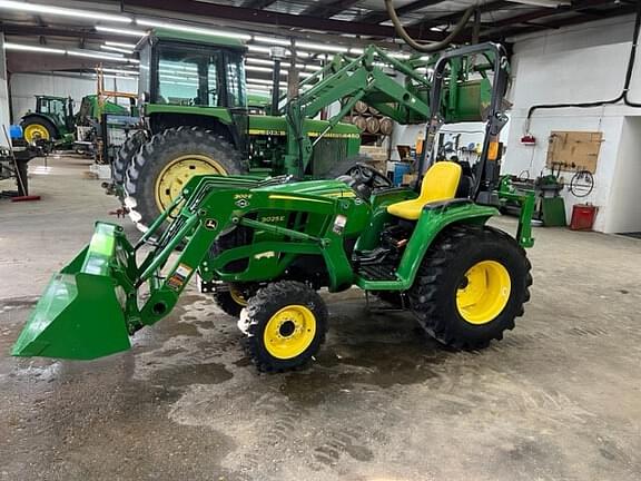 Image of John Deere 3025E equipment image 2