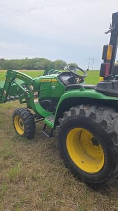 Image of John Deere 3025E equipment image 1
