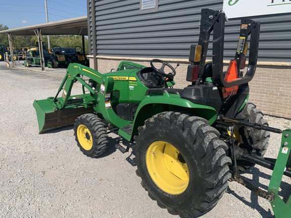 Image of John Deere 3025E equipment image 3