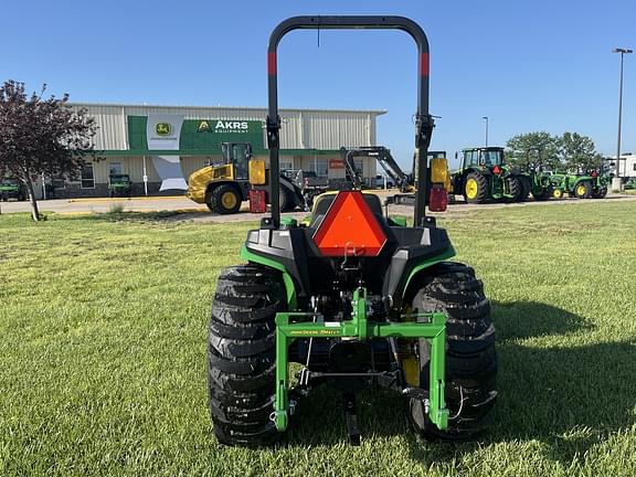 Image of John Deere 3025E equipment image 4