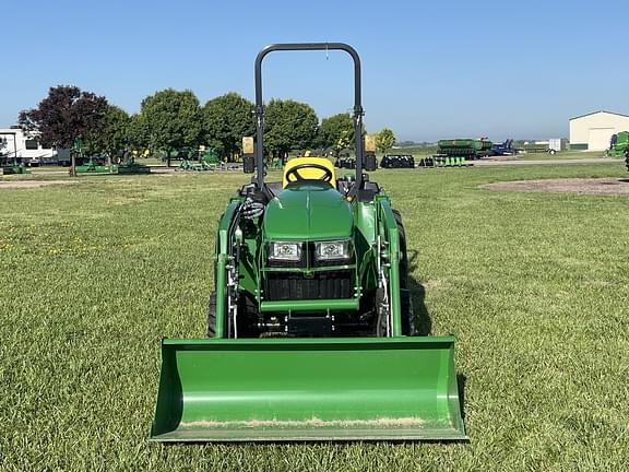 Image of John Deere 3025E equipment image 1