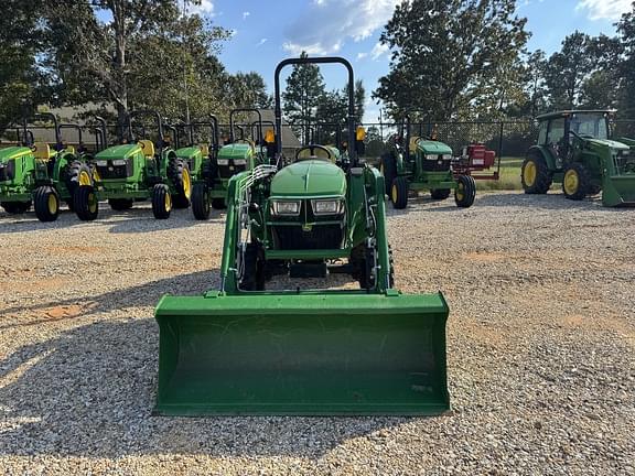 Image of John Deere 3025E equipment image 2