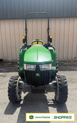 Image of John Deere 3025E equipment image 2