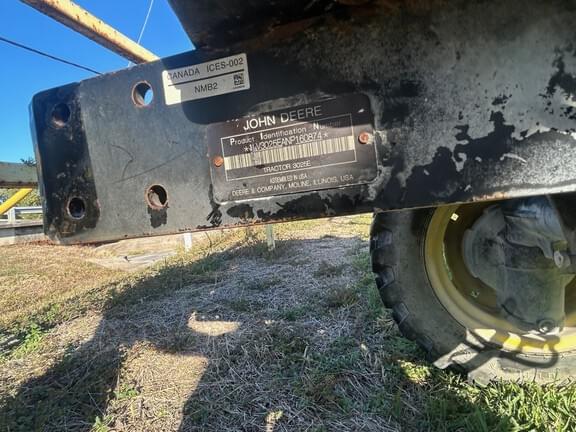 Image of John Deere 3025E equipment image 1