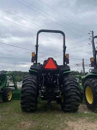 Image of John Deere 3025E equipment image 1