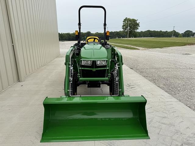 Image of John Deere 3025E equipment image 1