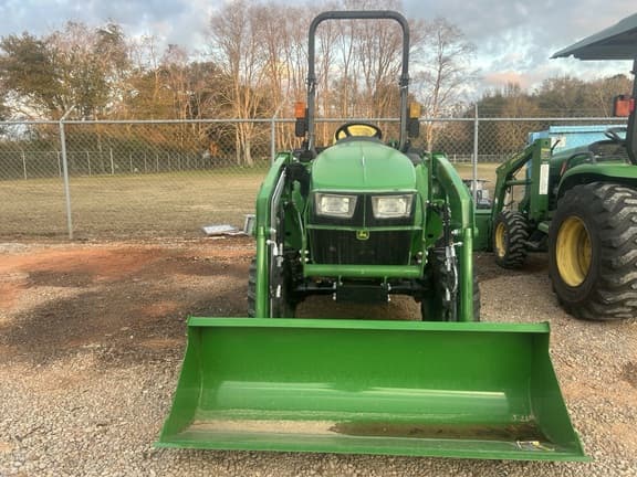 Image of John Deere 3025E Image 1