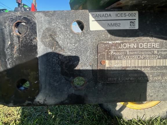 Image of John Deere 3025E equipment image 1