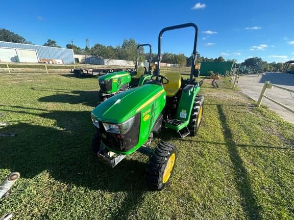 Image of John Deere 3025E equipment image 4