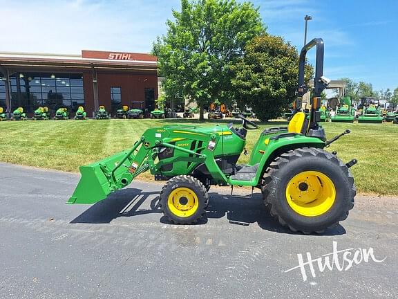 Image of John Deere 3025E equipment image 2