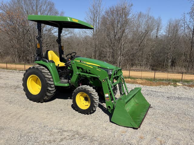Image of John Deere 3025E equipment image 1