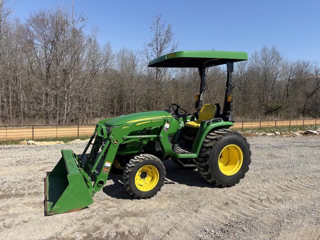 Image of John Deere 3025E equipment image 3
