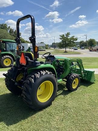 Image of John Deere 3025E equipment image 3