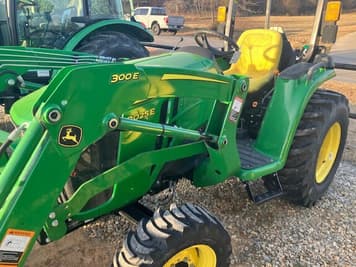 Main image John Deere 3025E