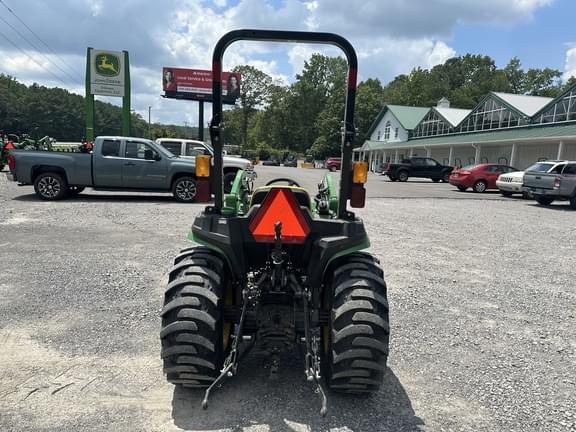Image of John Deere 3025E equipment image 2