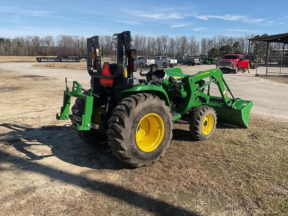 Image of John Deere 3025E equipment image 3