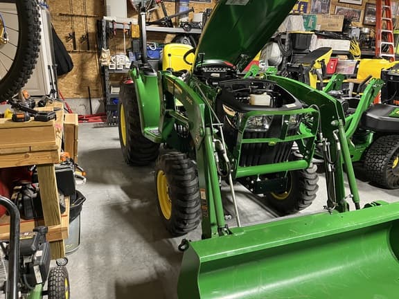 Image of John Deere 3025E equipment image 4