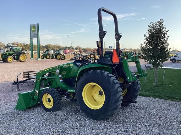 Image of John Deere 3025E equipment image 3