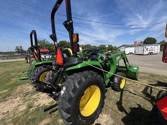 Image of John Deere 3025E equipment image 2