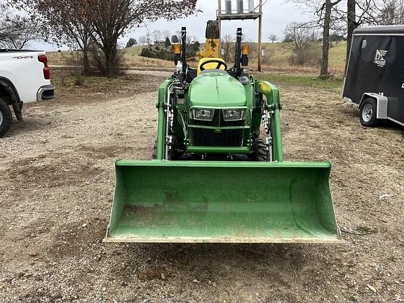 Image of John Deere 3032E equipment image 1