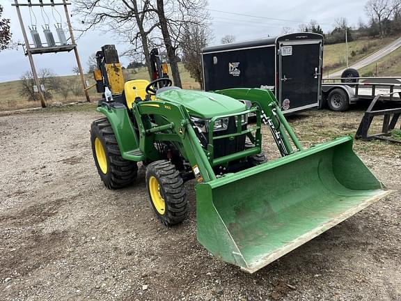 Image of John Deere 3032E equipment image 2