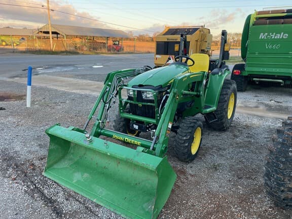 Image of John Deere 3032E equipment image 1