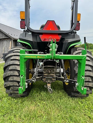 Image of John Deere 3032E equipment image 2